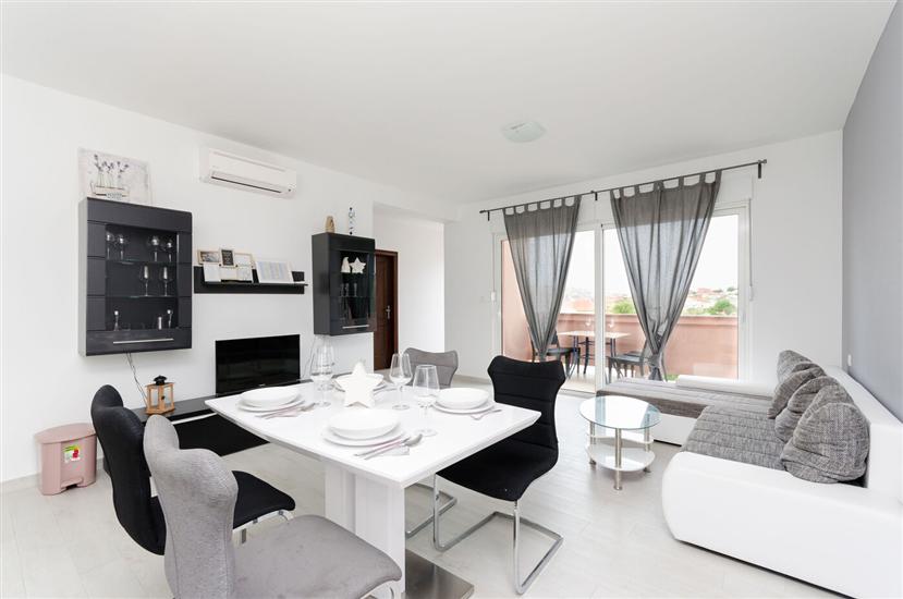 Apartment A3, for 5 persons