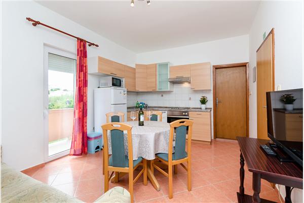 Apartment A2, for 5 persons