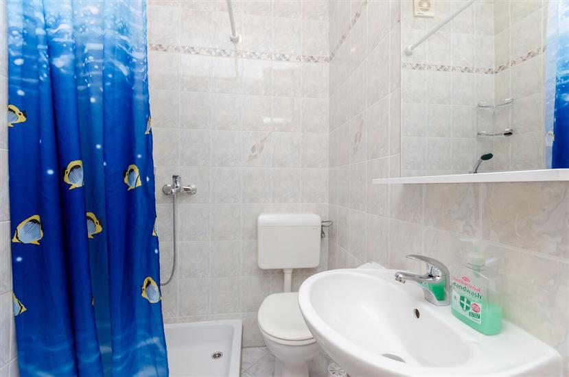 Room S1, for 2 persons