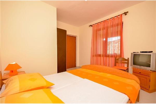 House K1, for 5 persons