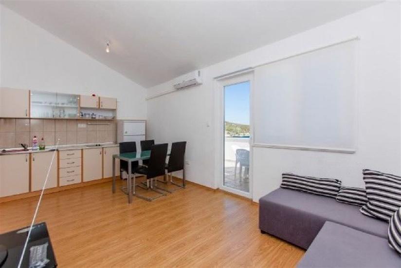 Apartment A2, for 5 persons