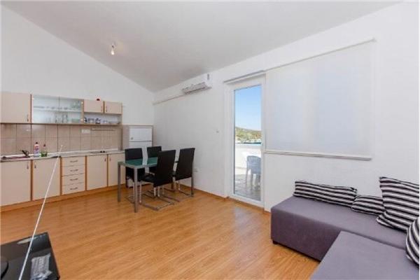 Apartment A2, for 5 persons