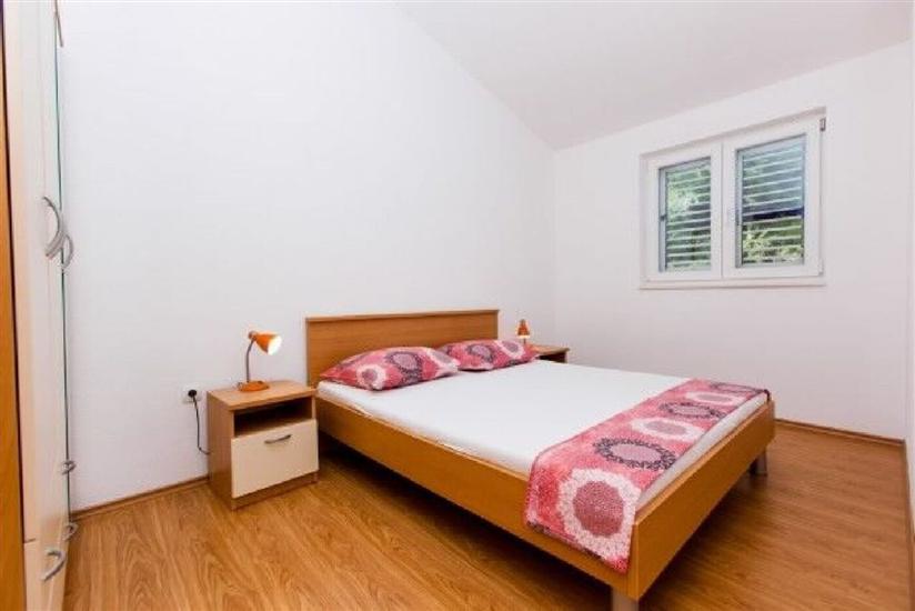 Apartment A2, for 5 persons