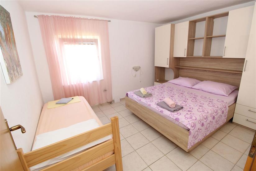 Apartment A2, for 5 persons