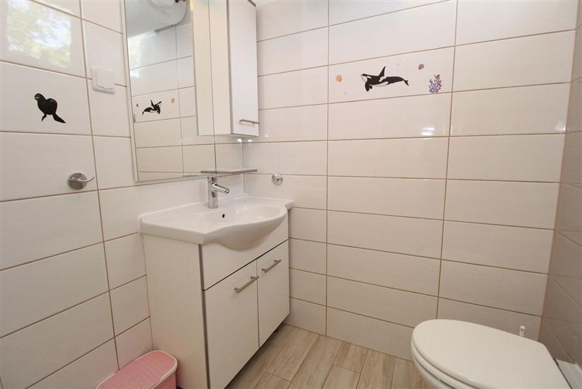 Apartment A2, for 5 persons