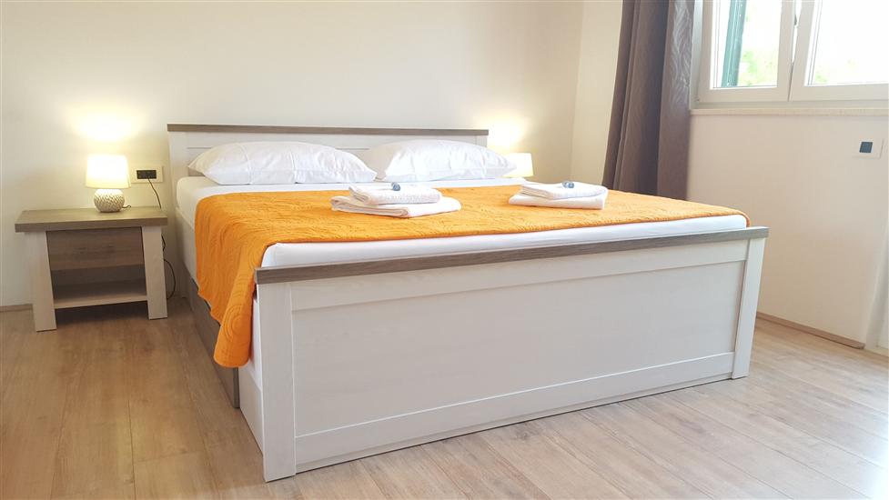 House K1, for 8 persons