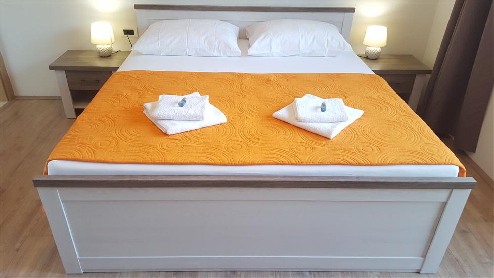 House K1, for 8 persons