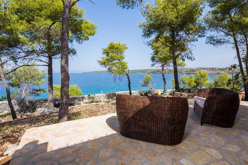 House Vesna Kupinova