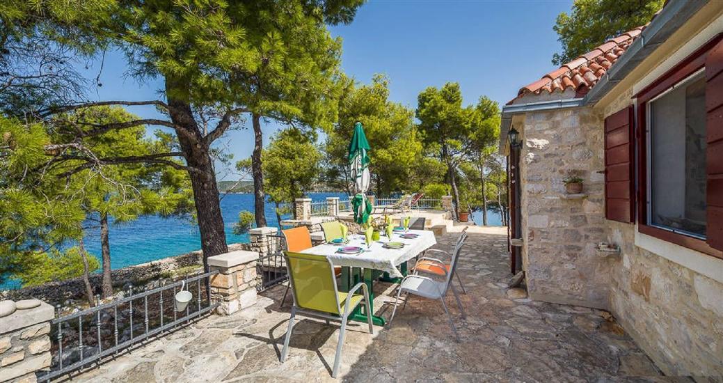 House Vesna Kupinova