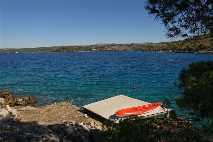 House Vesna Kupinova