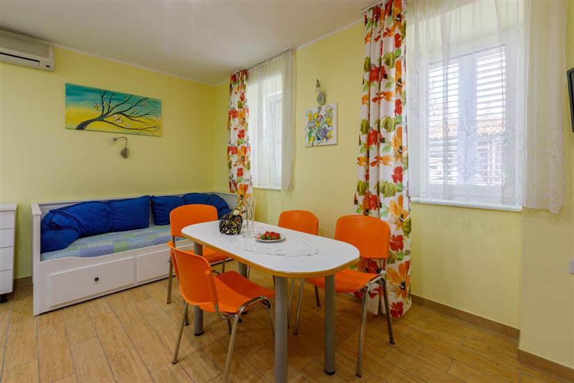 Apartment A1, for 2 persons