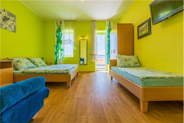Apartment A2, for 3 persons