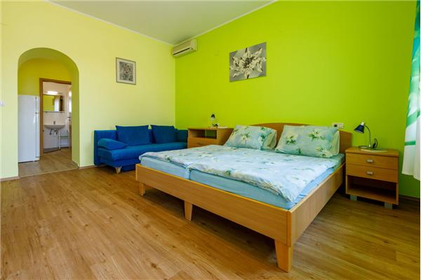 Apartment A2, for 3 persons