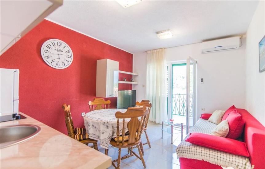 Apartment A1, for 6 persons