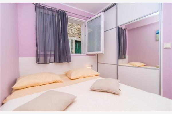 Apartment A1, for 6 persons