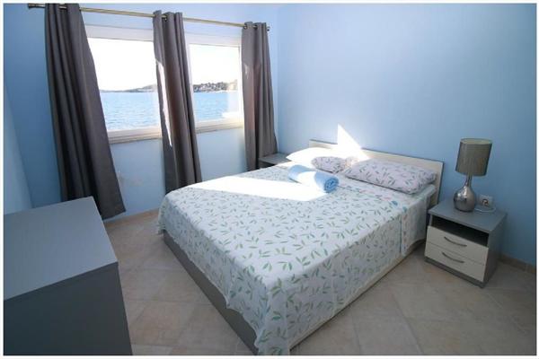 Apartment A3, for 6 persons