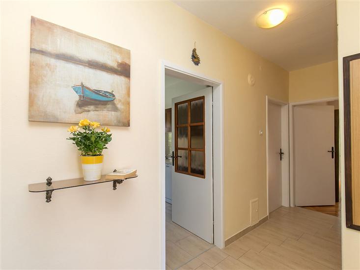 Apartment A1, for 6 persons