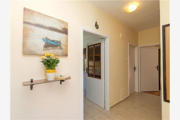 Apartment A1, for 6 persons