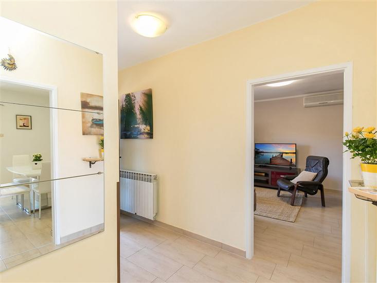 Apartment A1, for 6 persons