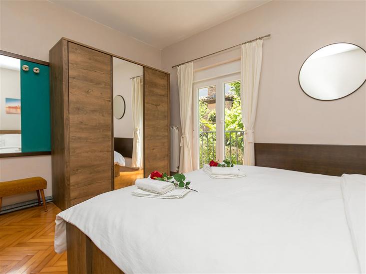Apartment A1, for 6 persons