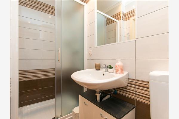 Apartment A1, for 6 persons