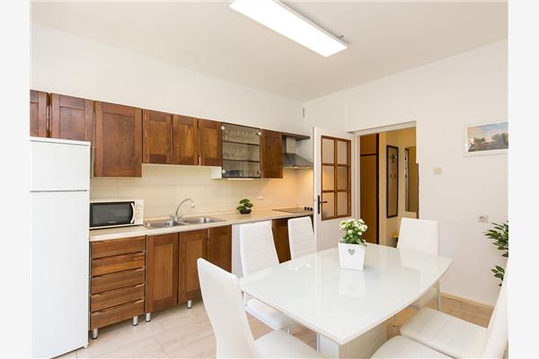 Apartment A1, for 6 persons