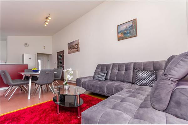 House K1, for 12 persons