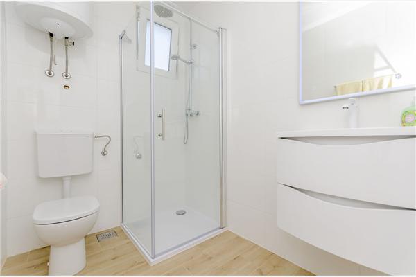 Apartment A2, for 5 persons