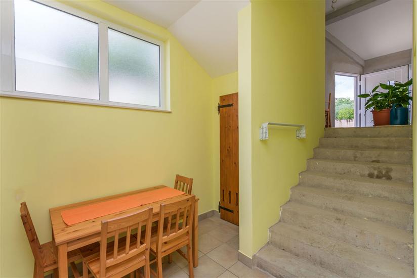 Apartment A1, for 7 persons