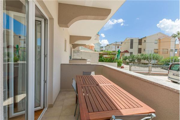 Apartment A1, for 7 persons