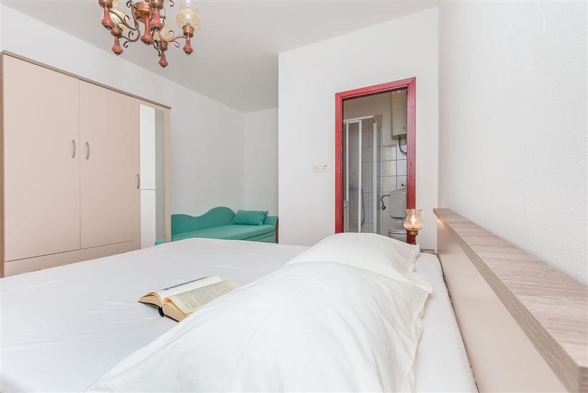 Apartment A1, for 7 persons