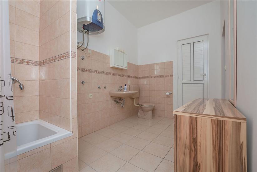 Apartment A2, for 4 persons