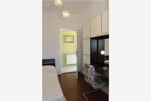 Apartment A1, for 6 persons