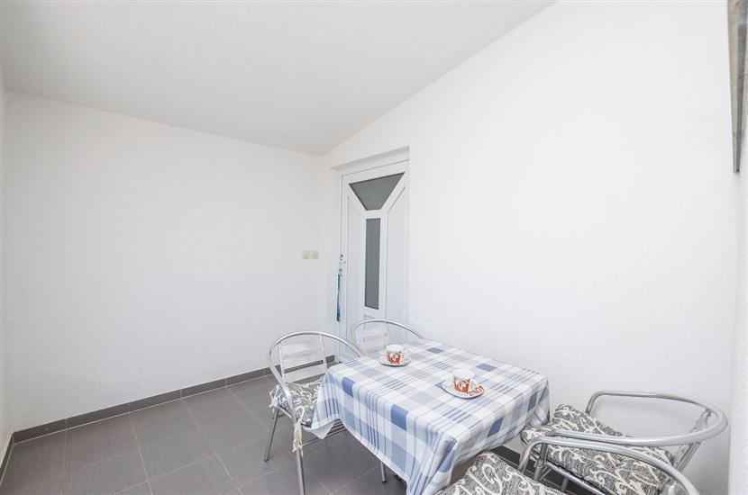 Apartment A2, for 4 persons