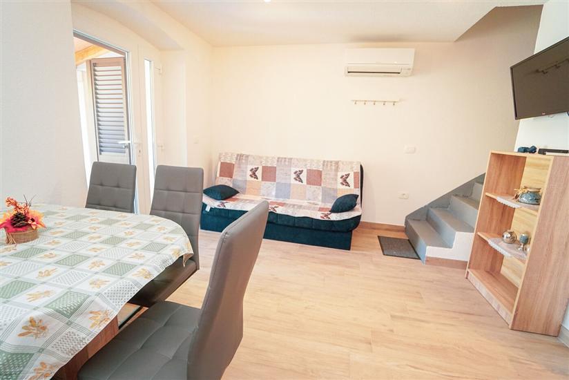 Apartment A3, for 5 persons