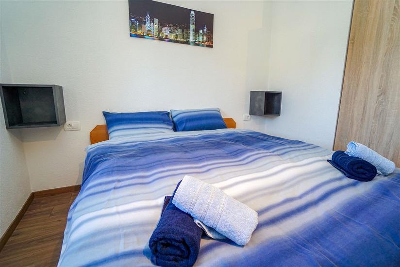 Apartment A3, for 5 persons