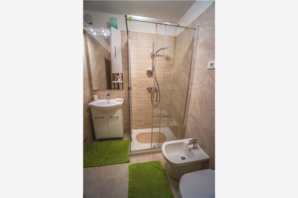 Apartment A2, for 5 persons