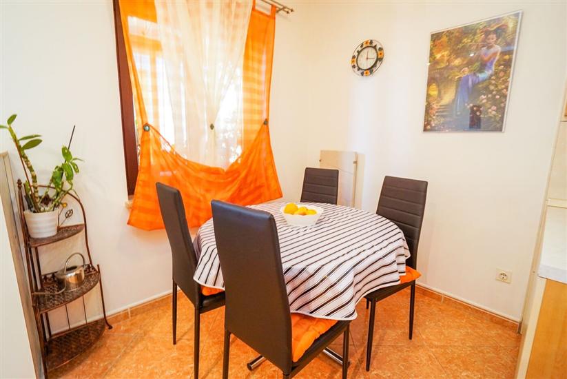 Apartment A1, for 4 persons