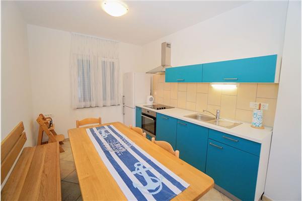Apartment A1, for 5 persons