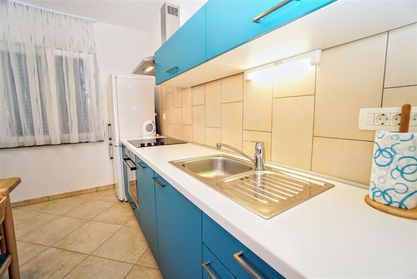 Apartment A1, for 5 persons
