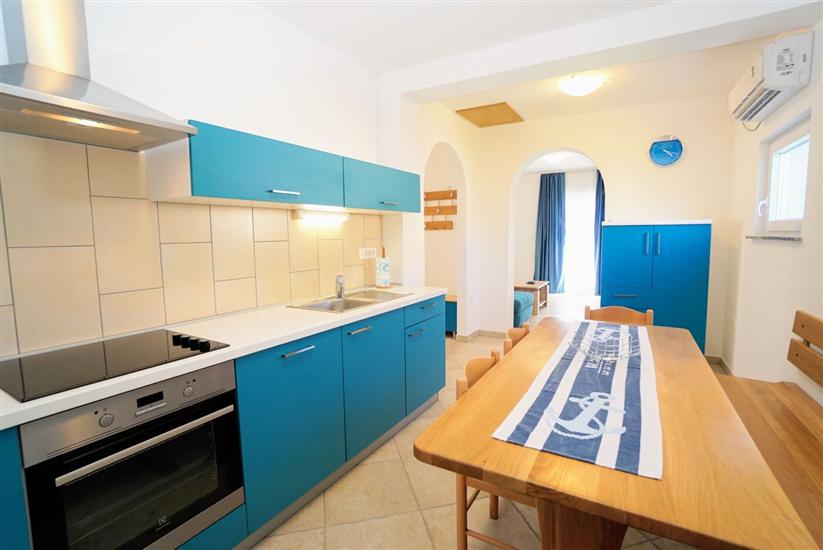 Apartment A1, for 5 persons