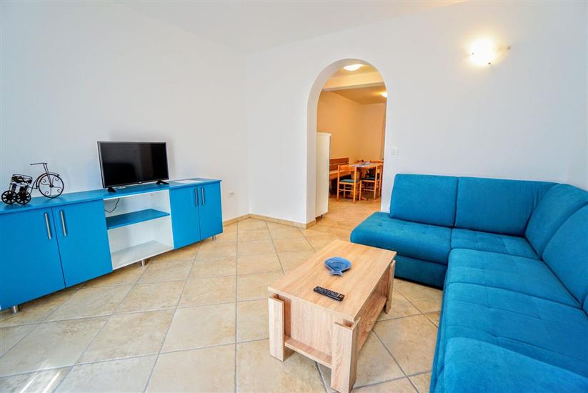 Apartment A1, for 5 persons