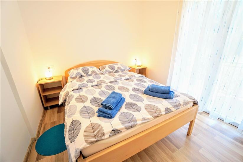 Apartment A1, for 5 persons