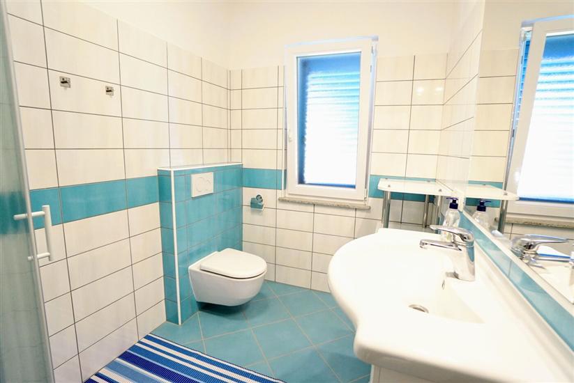 Apartment A1, for 5 persons