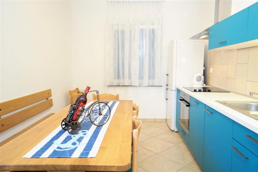 Apartment A1, for 5 persons
