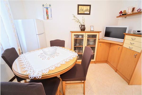 Apartment A2, for 4 persons