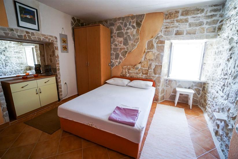 Apartment A1, for 3 persons