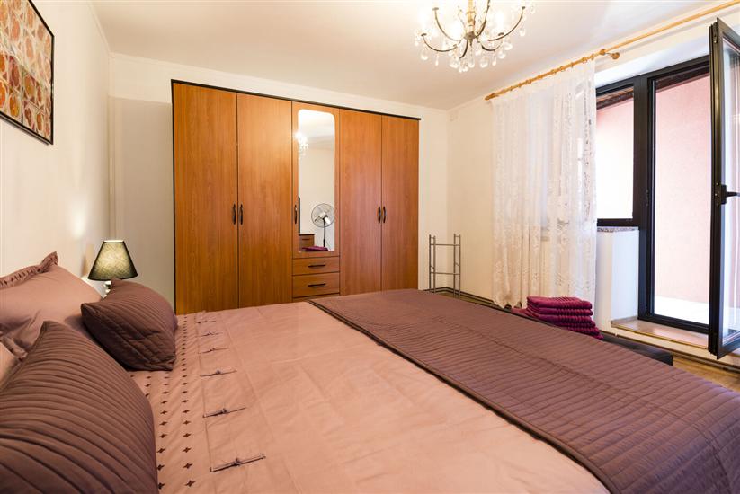 House K1, for 10 persons