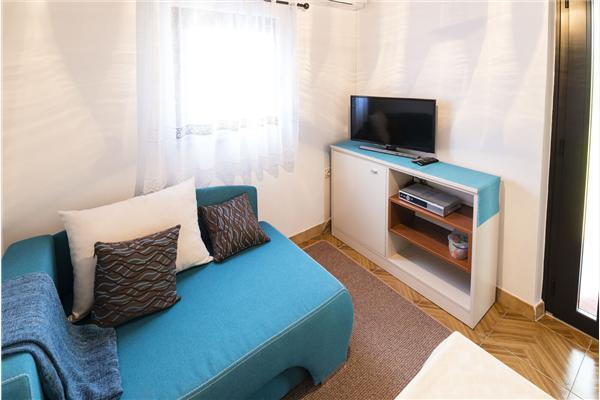 House K1, for 10 persons