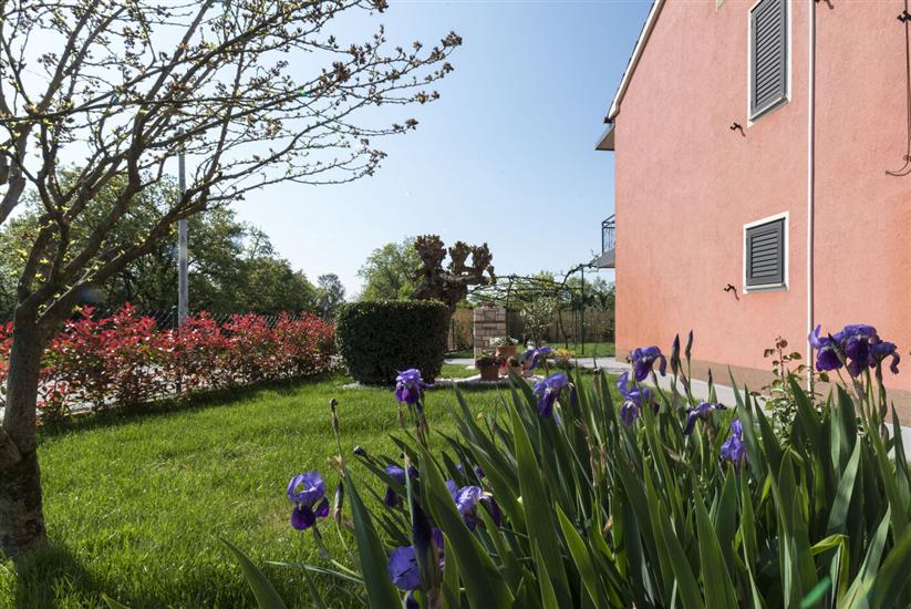 House K1, for 10 persons